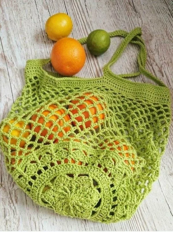 Free crochet patterns for making stylish summer market bags